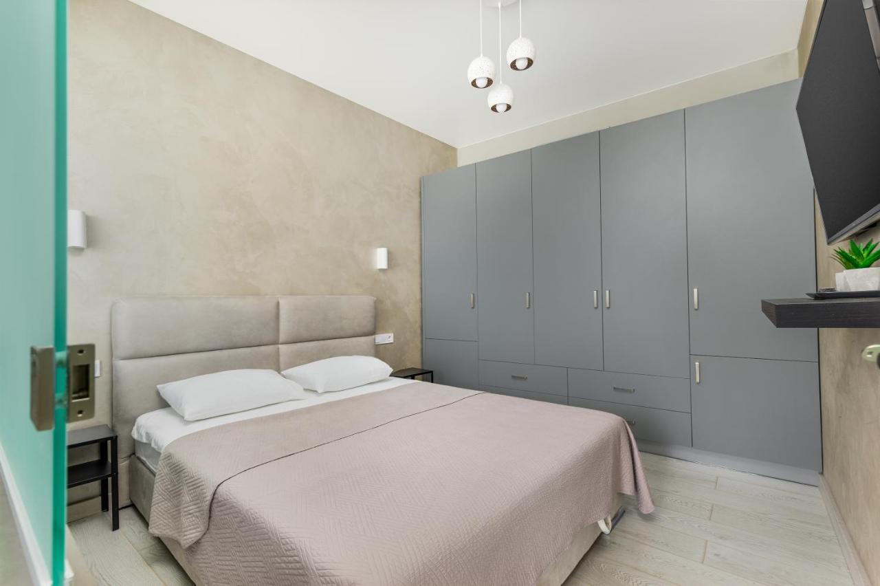 Razor Apartment With Terrace, Kamanina Oděsa Exteriér fotografie